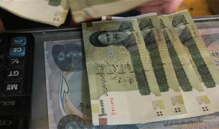 العملة الإيرانية تهوي إلى مستوى تاريخي جديد