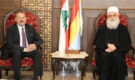 شيخ العقل التقى مبعوث الرئيس الفلسطيني والمفتي الصلح