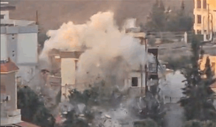 بالفيديو.. لحظة قصف المباني المهدّدة في الجنوب