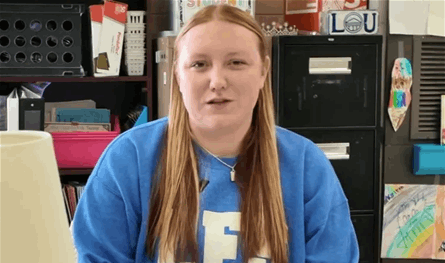 تلاميذ ينقذون معلمتهم من الاختناق