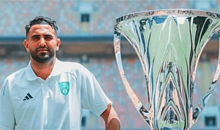 محرز يتحدّى رونالدو.. سباق مشتعل على جائزة &quot;أفضل لاعب في الشرق الأوسط&quot;