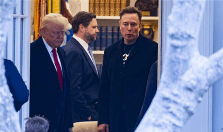 فانس يدافع عن &quot;اكس&quot;