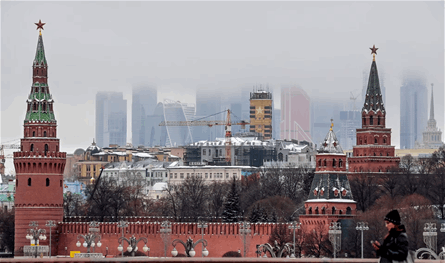 ابنة زعبم تتهم أختها بإرسال 17 رجلاً للقتال مع روسيا