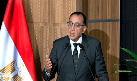 رئيس وزراء مصر في بيروت!