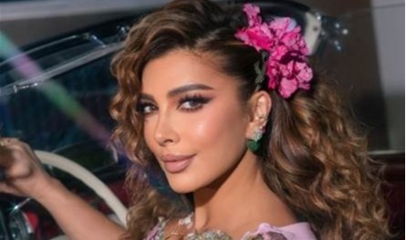 أصالة ترد على مايا دياب وتتحدث بالإنكليزية.. شاهدوا ماذا قالت على المسرح (فيديو)