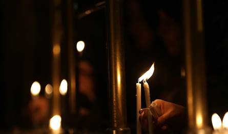 فنانة شهيرة فقدت أعز الناس.. هكذا نعت والدها (صورة)