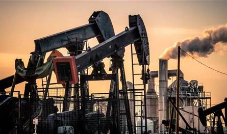  مع ترقب خفض الفائدة.. النفط يسجل مكاسب أسبوعية