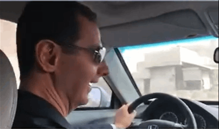 بعد انتشار فيديوهات سخر فيها من جنوده.. هذه هوية من صوّر بشار الأسد ولونا الشبل؟