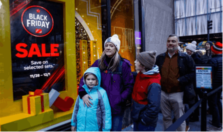 أميركيون أكثر ثراءً ماديًا.. فلماذا يشعرون بأنهم أفقر؟