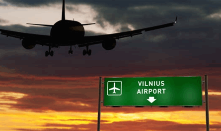 ليتوانيا.. مناطيد غامضة تشلّ حركة الطيران