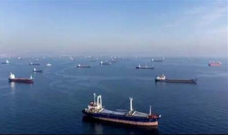 البحر الأسود يشتعل… كيف قلبت أوكرانيا قواعد الاشتباك مع روسيا؟