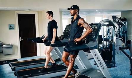 فوائد غير متوقعة لصحة الجسم.. هذا ما يجب ان تعرفوه عن المشي للخلف