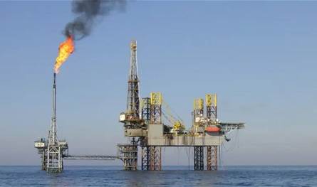 بدعم توقعات خفض الفائدة.. أسعار النفط تصعد إلى أعلى مستوى في أسبوعين