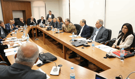 لجنة الصحة تقرّ سبع مواد من قانون الرعاية المنزلية