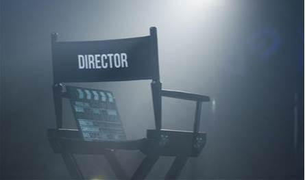 ممثلة شهيرة تكشف سبب قرار زوجها المخرج الاعتزال!