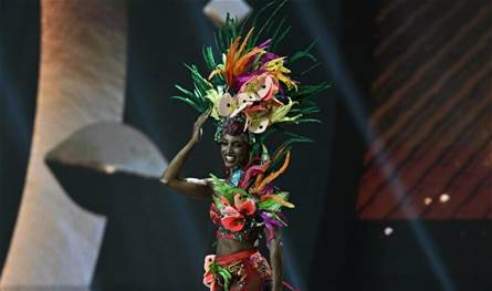 بعد سقوطها المروع وتعرضها لإصابات خطيرة.. ما الحالة الصحية لملكة جمال جامايكا؟