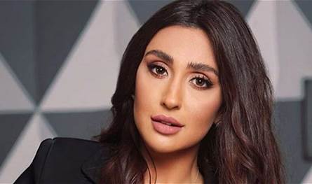 جيسي عبده تستمتع بأجواء الشتاء في إطلالة أنيقة