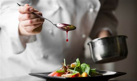 طعام فاخر... 40 طاهياً يُعدّون مأدبة عشاء للفائزين بجائزة نوبل