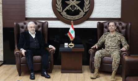  قائد الجيش استقبل جهاد الصمد