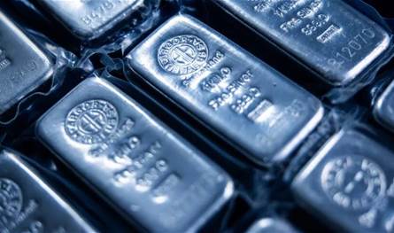 بعد تجاوزها 60 دولاراً للأونصة.. ارتفاع مستمر في اسعار الفضة 