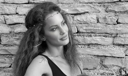 بعد 5 أشهر فقط على زواجها.. فنانة تركية تكشف ما فعله زوجها بها (صور)