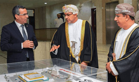 الوزير هاني رافق رئيس الجمهورية إلى سلطنة عمان.. وتمهيد لاتفاقية زراعية مشتركة