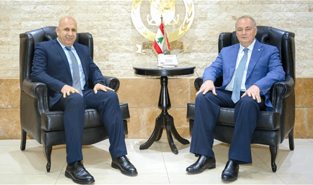 المدير العام للدفاع المدني عرض مع السفير الروسي التعاون في مجالي الإغاثة والإنقاذ