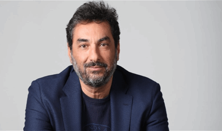 الصادق يطالب الحكومة بتوضيح تجاوزها الدستور في اتفاق ترسيم الحدود مع قبرص