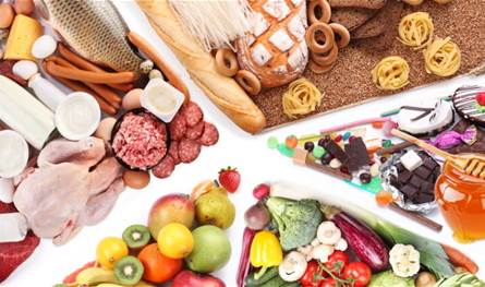 التغذية المتوازنة سلاحك للوقاية من الأمراض المزمنة