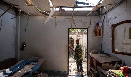 المعارك الحدودية مستمرة بين تايلاند وكمبوديا وإجلاء مئات الآلاف