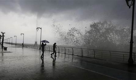 المنخفض الجوي يبدأ تأثيره اليوم.. أمطار غزيرة وثلوج على هذا الإرتفاع