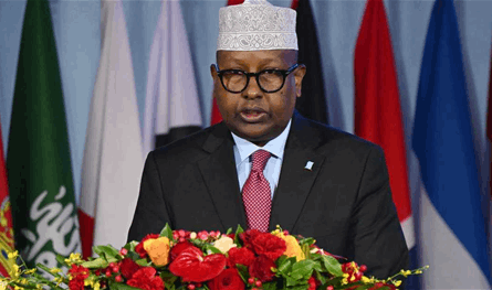 من &quot;أماكن كارثية&quot; إلى &quot;شعب صامد&quot;.. وزير الدفاع الصومالي يردّ على ترامب