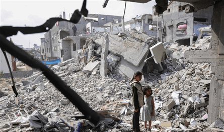 وزراء ونواب إسرائيليون يطالبون بإقامة مراسم رفع العلم في غزة