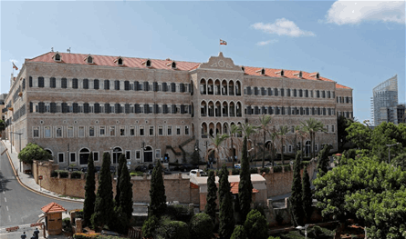 جلسة لمجلس الوزراء اليوم ببنود وظيفية وخدماتية