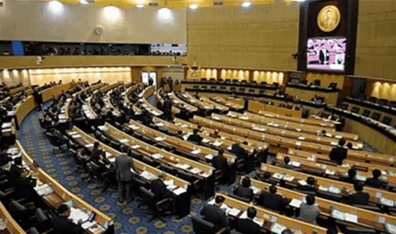 بعد ثلاثة أشهر من توليه منصبه.. رئيس وزراء تايلاند يحل البرلمان