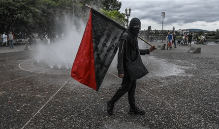 مكتب التحقيقات الفدرالي: حركة أنتيفا أكبر تهديد داخلي لأميركا