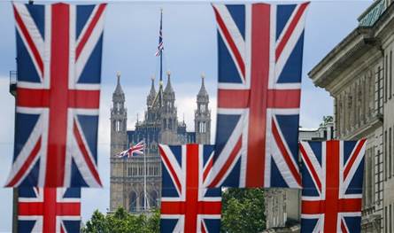 أربعة أشهر بلا نمو… الاقتصاد البريطاني يواصل التباطؤ