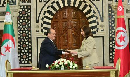 في أعمال اللجنة المشتركة الكبرى.. تونس والجزائر توقعان 25 إتّفاقية