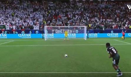 بركلات الترجيح.. الإمارات تفوز على المغرب وتتأهل إلى نصف نهائي كأس العرب (فيديو)