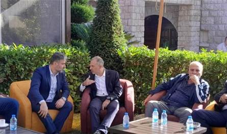 المعلوف على لوائح التيار؟