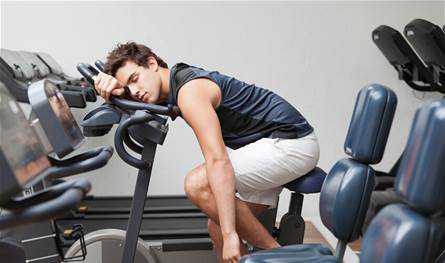 بين النوم والرياضة.. لمن الأولوية؟