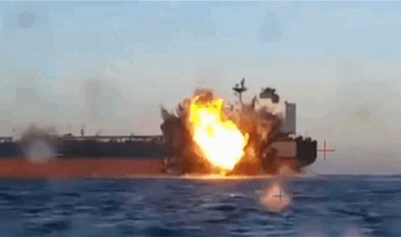 اتهام أوكراني لموسكو.. مسيّرة روسية تصيب سفينة تركية في البحر الأسود