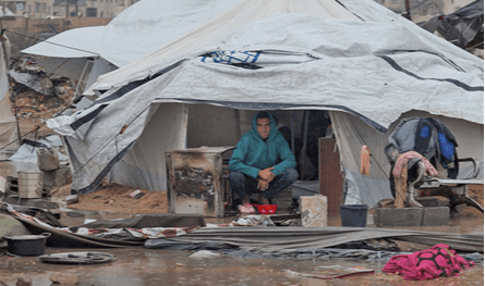 منخفض جوي يغرق غزة.. وتحذير من فيضان