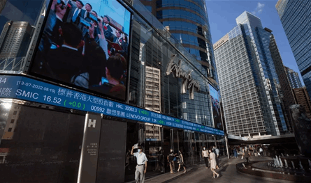 هونغ كونغ تعود إلى القمة.. طفرة طروحات تقودها الصين