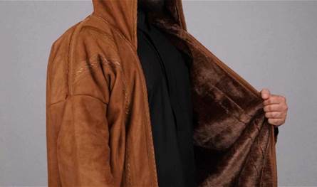 &quot;الفروة&quot; السورية تعود بقوة… من التراث إلى موضة الشباب