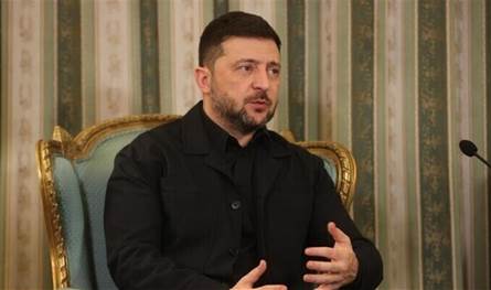 زيلينسكي: تضرر مئات الآلاف من الأوكرانيين نتيجة انقطاع الكهرباء