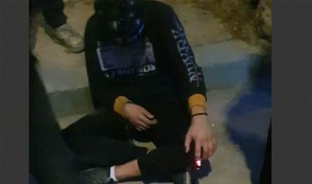 في طرابلس.. سقوط لوح حديدي على شابين (فيديو)