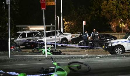 أب وابنه.. تفاصيل جديدة عن المشتبه في ضلوعهما في الهجوم على شاطئ في سيدني