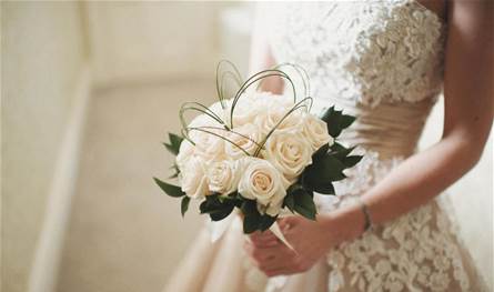 بعد إعلان زواجها المفاجئ... فنانة شهيرة تنشر فيديو تحضيراتها الأخيرة 