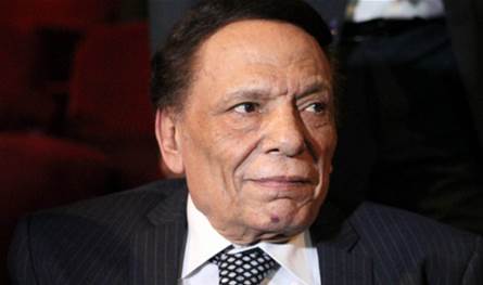 بعد وفاة شقيقته أمس.. عادل إمام يتلقى رسائل تعزية من نجوم الفن